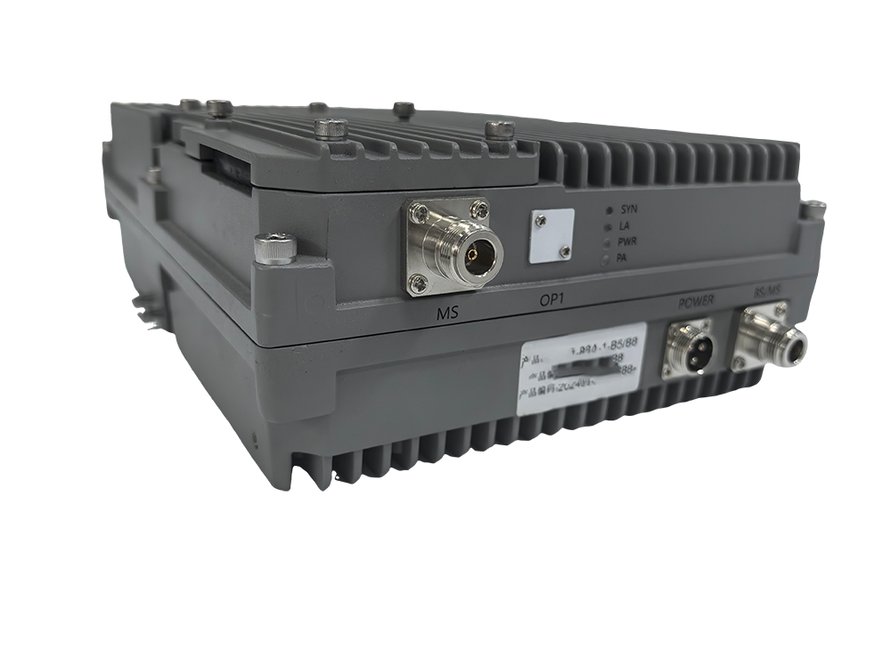  开鲁三频手机信号接收器2000㎡