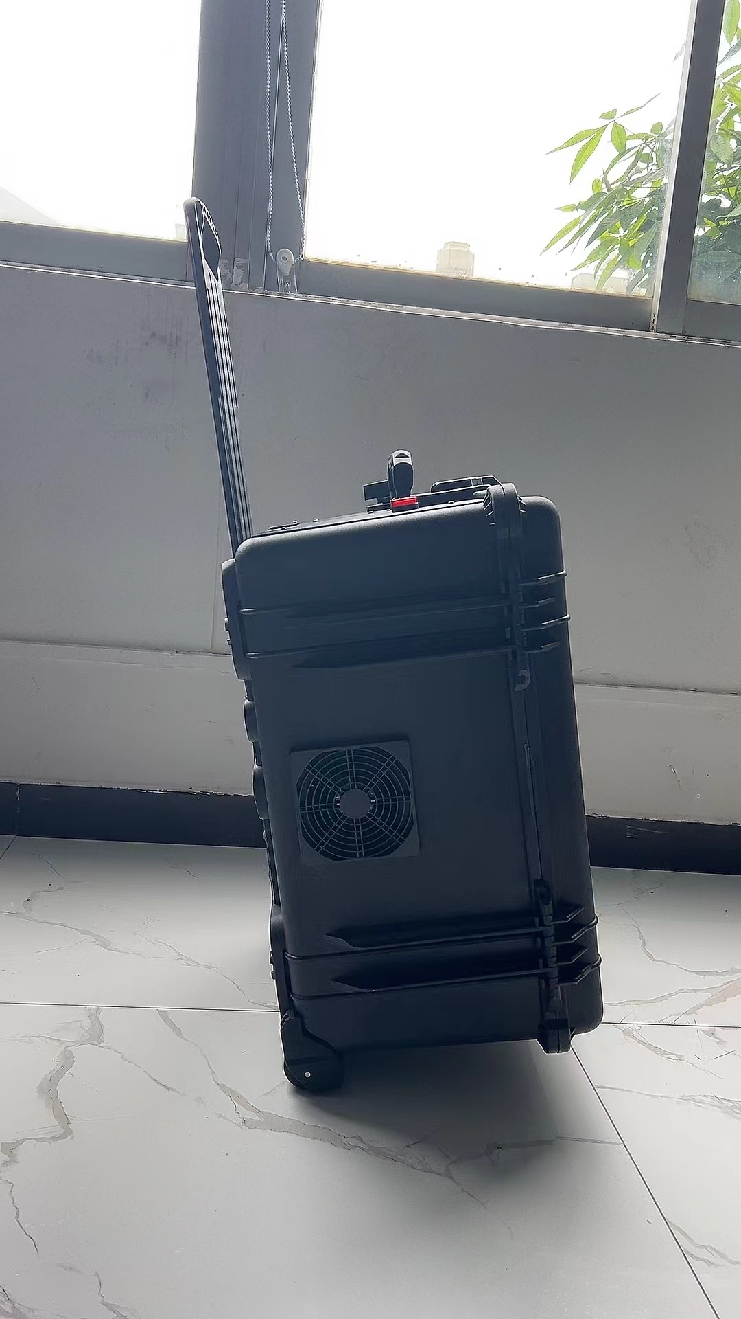 开鲁手拉箱型移动通信干扰器